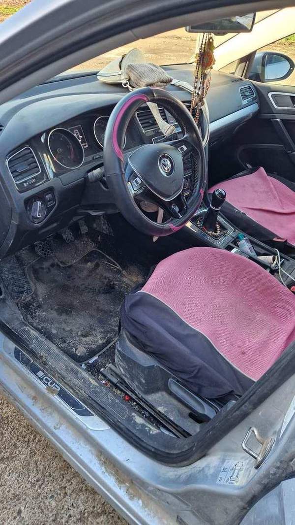 Avant nettoyage VW Golf