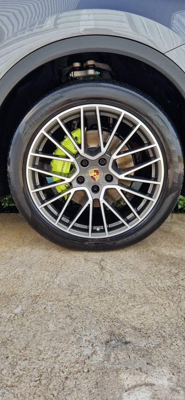 Après nettoyage jantes Porsche Cayenne